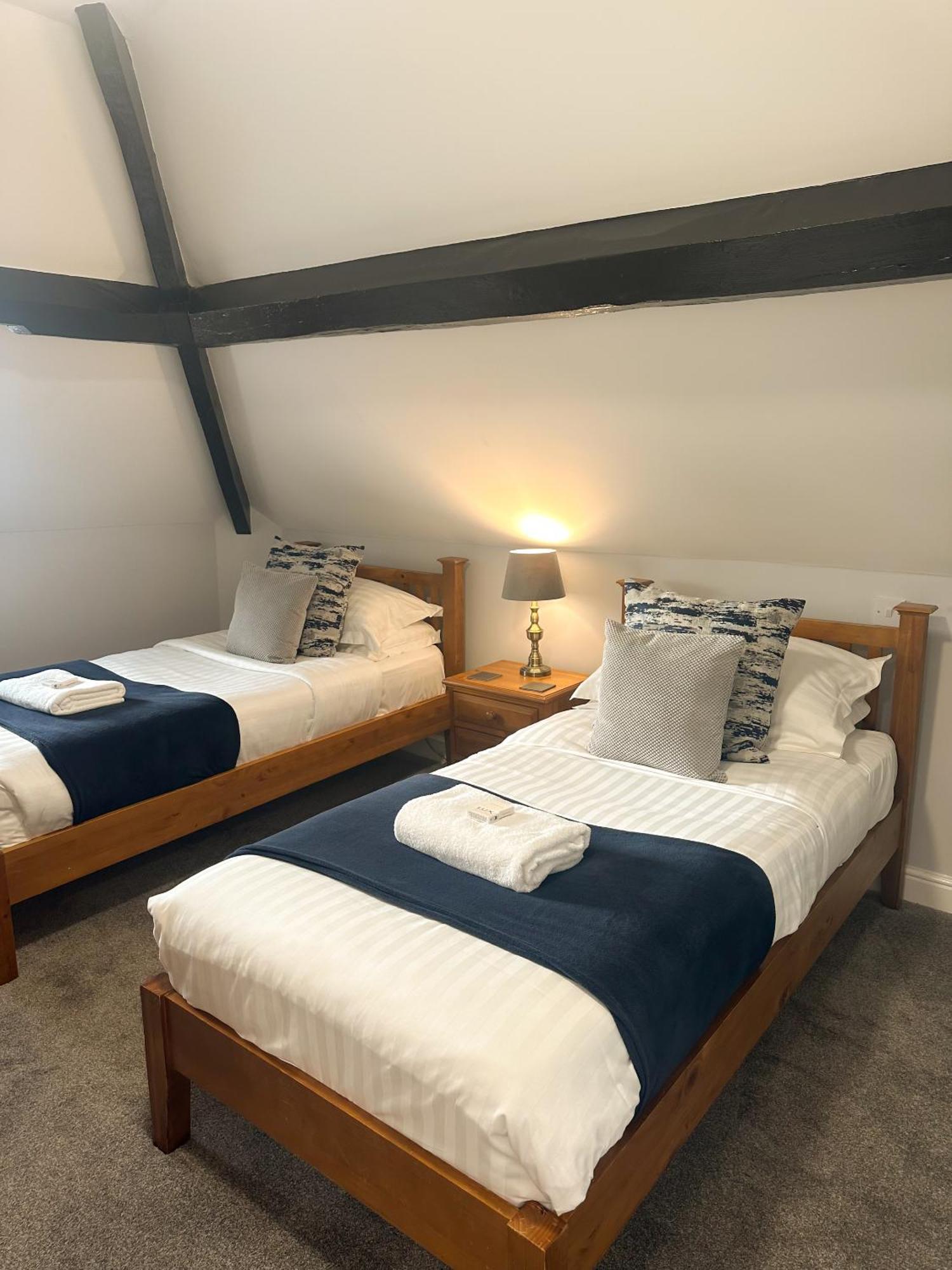 The Corbet Arms Hotel Uffington  Kamer foto