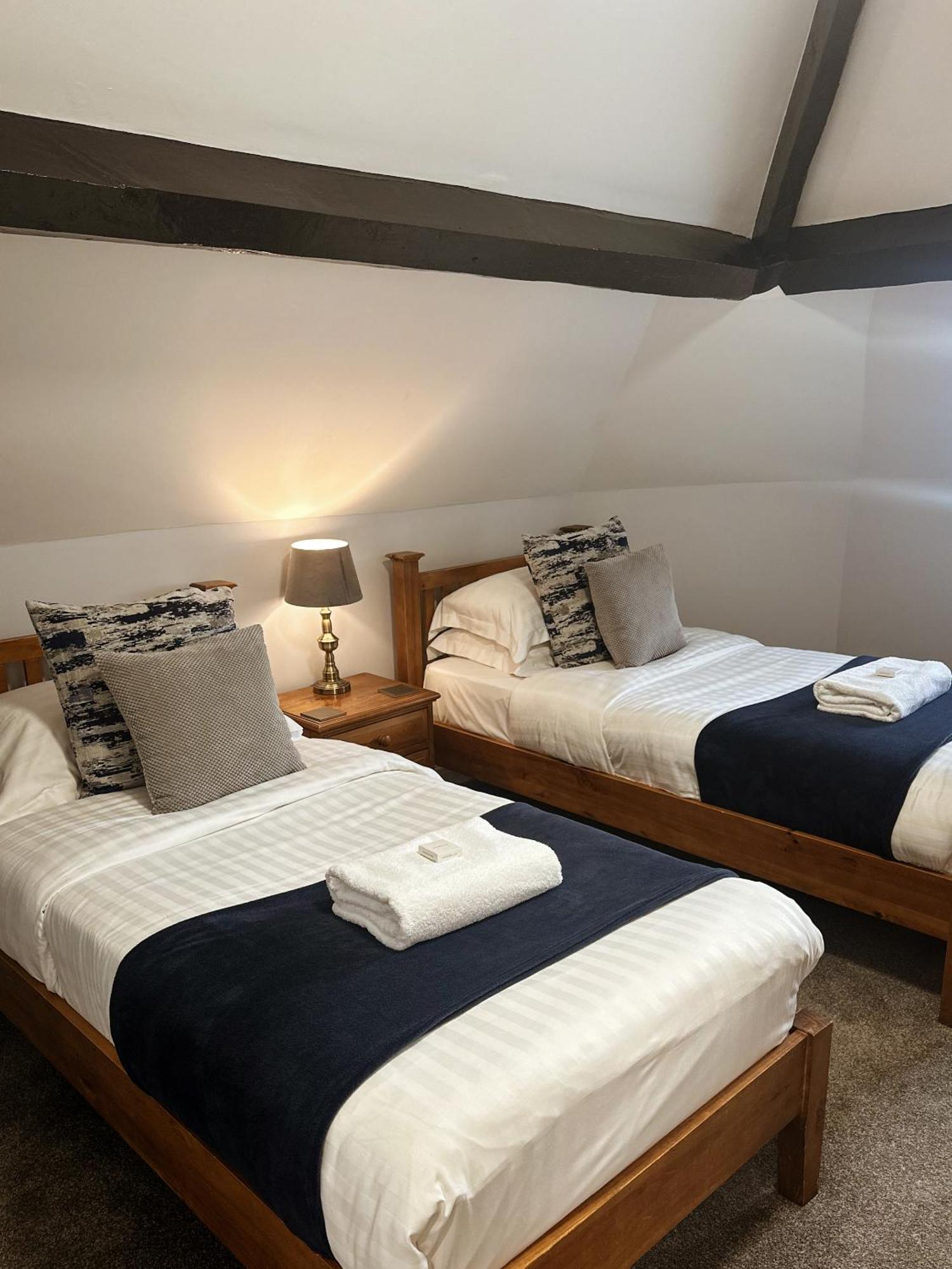 The Corbet Arms Hotel Uffington  Kamer foto