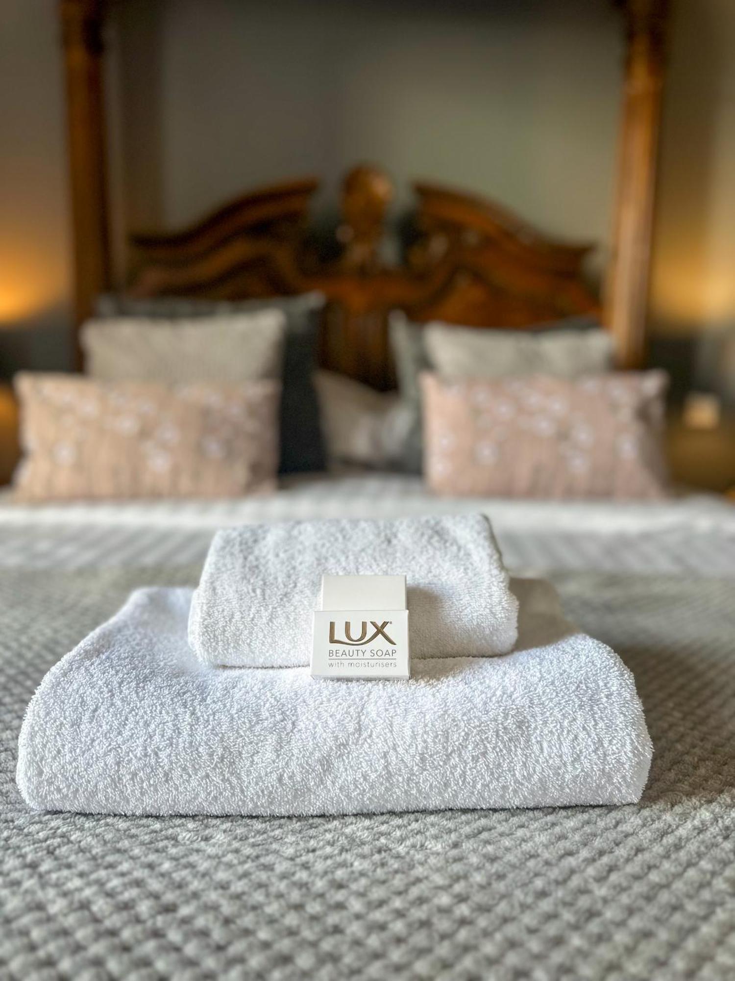 The Corbet Arms Hotel Uffington  Kamer foto