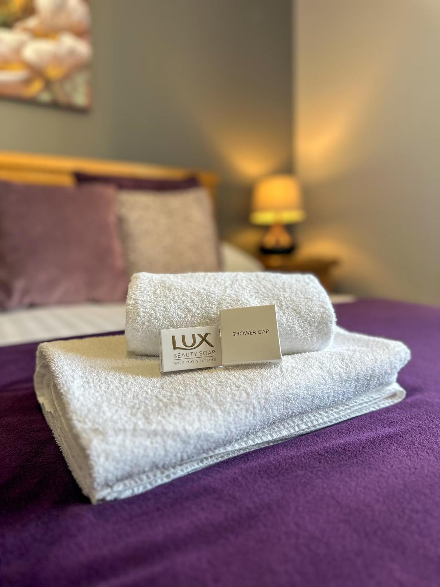 The Corbet Arms Hotel Uffington  Kamer foto
